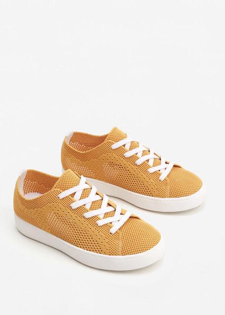 COMPRAS DE LA SEMANA; MAYO (IV).-