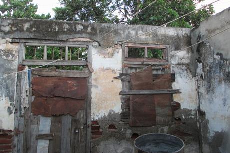 Una madre y su hija llevan 7 años sin techo en Bayamo, Granma