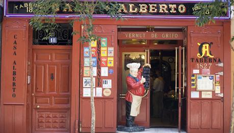 ¿En qué taberna de Madrid vivió Miguel de Cervantes?