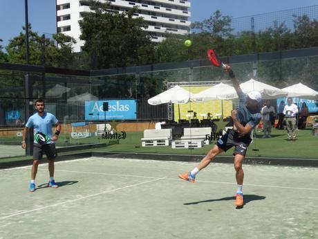 Fernando Belasteguín presenta una edición especial de plantillas NOENE Fernando Belasteguín presenta una edición especial de plantillas NOENE