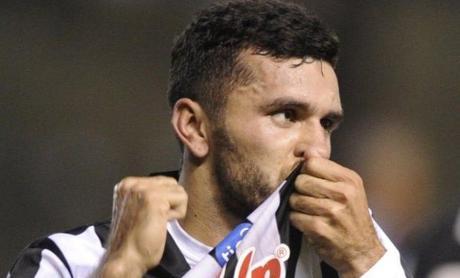 Pumas ya negocia por volante Paraguayo