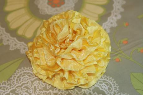 2594.- Tocados para comuniones y graduaciones infantiles