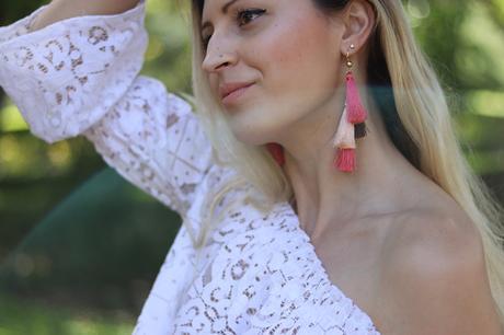 WHITE LACE WHITE LACE