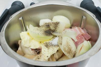 Espaguetis a la carbonara de soja con champiñones en Thermomix