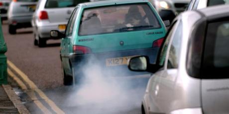 El automóvil  “para todo“ nos ahoga en las ciudades.