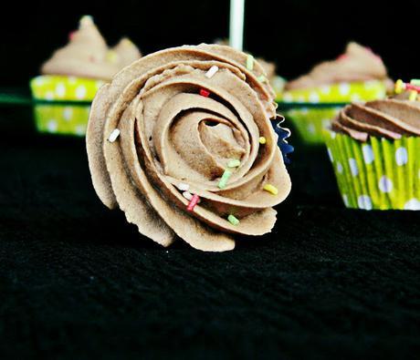 carrot-chocolate-cupcakes, cupcakes-de-zanahoria-y-chocolate