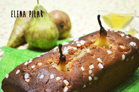 Loaf cake de peras al vino blanco y canela