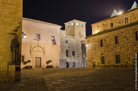 Plaza Santa Maria Caceres Noche