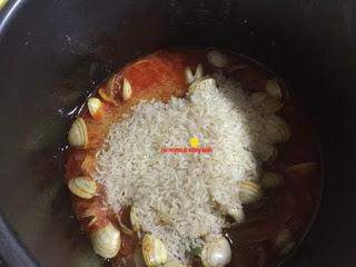 Arroz almejas olla