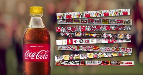 Coca-Cola transforma su etiqueta en una pulsera para festivales en Rumanía