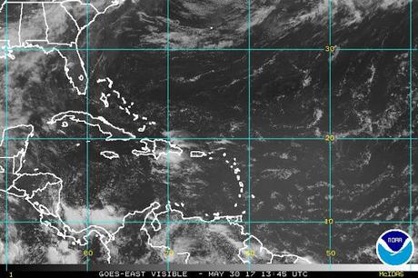 Lluvias para las próximas 24 horas por efectos de dos ondas tropicales.