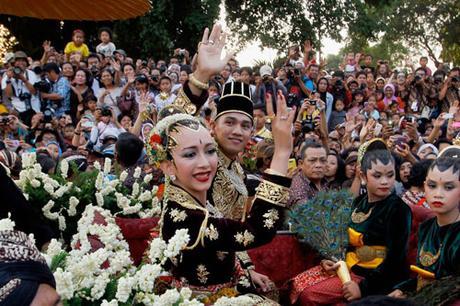 28 vestidos de novia de todo el mundo Vestido de Novia en Indonesia