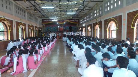 Fwd: Experiencias de Estudiantes Sai: Dios siempre EMPUJA por el bien mayor del individuo