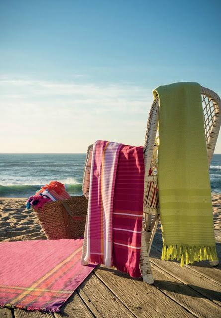 NUEVAS TOALLAS Y PAREOS DE PLAYA