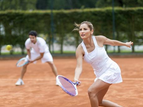 ¿Cómo evitar las dos lesiones de tenis más comunes?