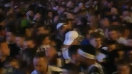 Falsa amenaza de bomba provoca estampida en plaza San Carlo de Turín