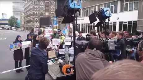 Ver para creer: ¿Pillan a la CNN ‘fabricando’ una noticia falsa en plena calle? #Cuba #CubaEsNuestra