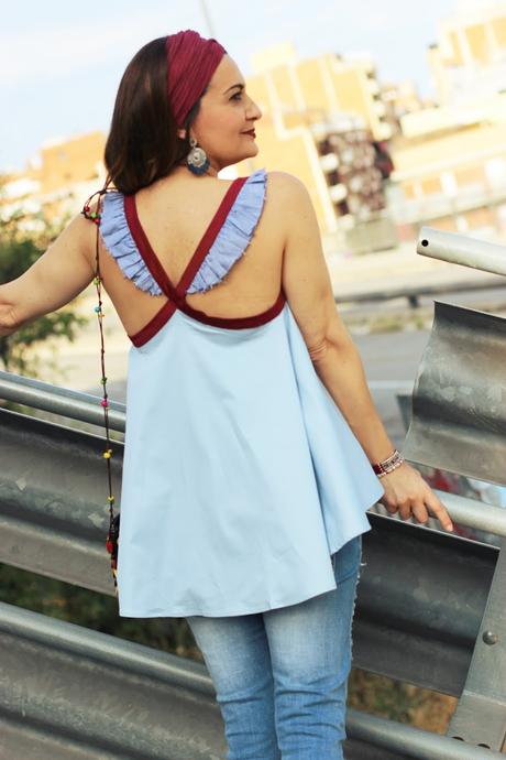 Top con escote de espalda