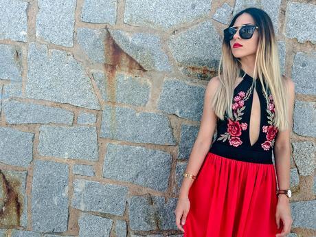 EMBROIDERED RED ROSES
