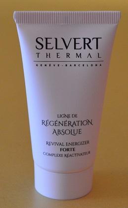 Sérum Regeneración Forte - Ligne de Régénération Absolue de SELVERT THERMAL