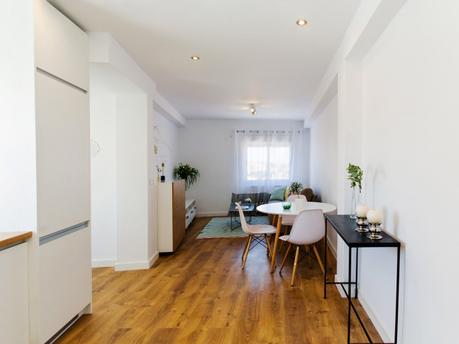 sillas eames reformas zaragoza planta abierta piso alquiler en zaragoza estilo nórdico distribución diáfana blog decoracion interiores 