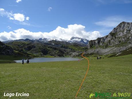 Ruta al Cantu Ceñal: Lago Ercina y Torre de Santa María de Enol