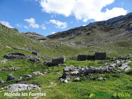 Ruta al Cantu Ceñal: Majada las Fuentes en el Cornión, Picos de Europa