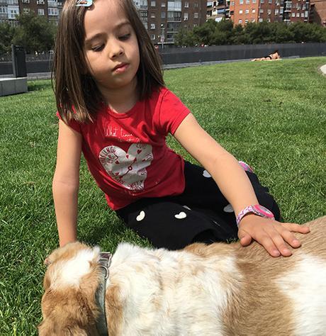 Niños y perros: Todo lo que deberías saber antes de tener una mascota