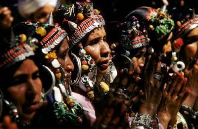 Escuchando los relatos de las ancianas amazighen