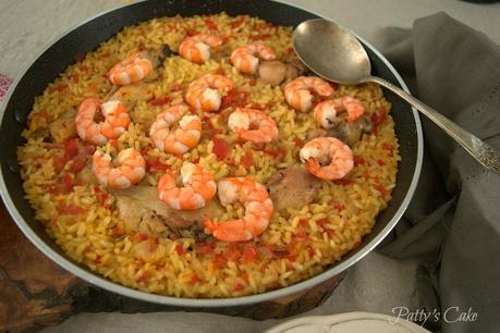 Arroz con pollo y langostinos, porque esto de paella no tiene nada de nada #arbolillosalamarTS