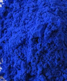 Probando a pintar con cobre y cobalto.