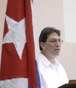 Cuba pide en la ONU reducción total de las armas nucleares