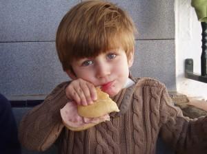 Los niños deben llevar su almuerzo al colegio