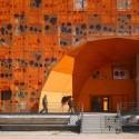El cubo naranjo / Jakob +Macfarlane Architects © Ronald Halbe