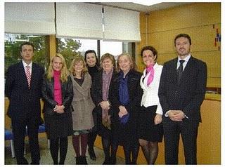 La Consejera de Sanidad de Navarra visita la planta biotecnológica de Merck en España