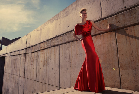 ¿BUSCAS VESTIDO PARA UNA BODA? ETXART & PANNO 2011