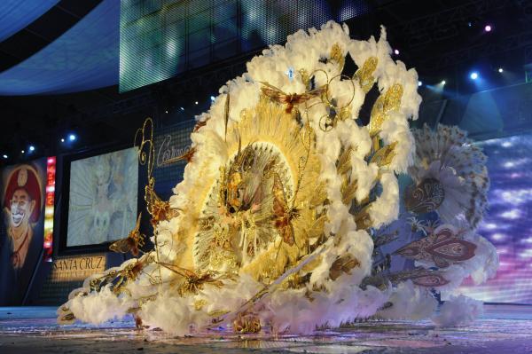 EL CARNAVAL DE SANTA CRUZ DE TENERIFE YA TIENE REINA...