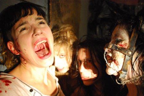 Dos nuevos y estupendos carteles de ‘Sudor frío’