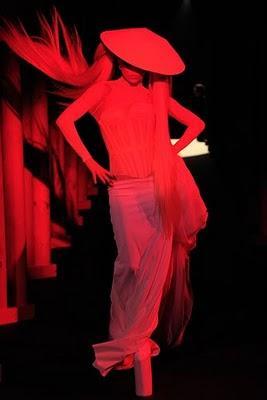 PARIS FW: Mugler Fall 2011