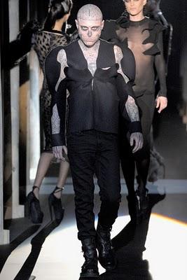 Mugler Fall 2011 Ready-to-Wear