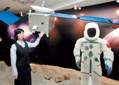 Programa espacial chino incluye alunizaje tripulado y exploración Marte