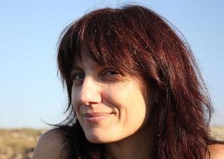 36, de Nieves Delgado: Una reseña (Ed Cerbero)