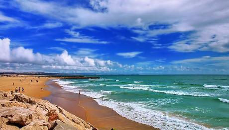 La Hermosa Costa Da Caparica, El Escape De Playa Perfecto Desde Lisboa