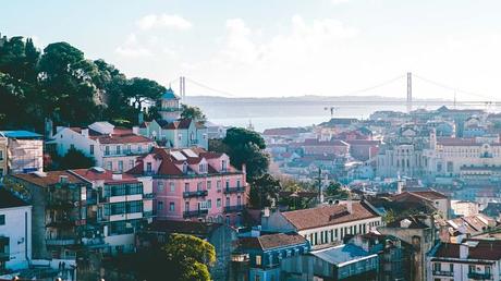 La Hermosa Costa Da Caparica, El Escape De Playa Perfecto Desde Lisboa