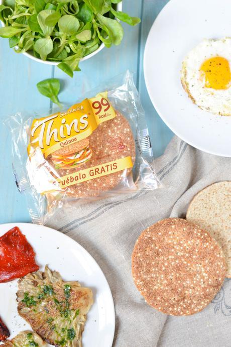 Sándwich de huevo y verduras a la plancha