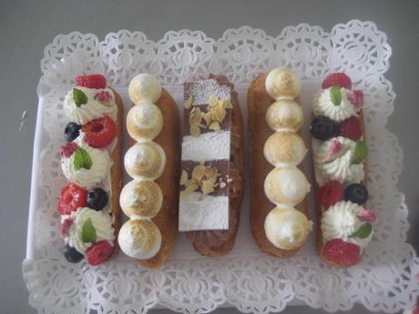 ÉCLAIRS DE FRUTAS ROJAS Y DE TARTA DE LIMÓN