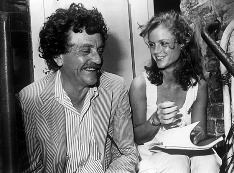 La monja a la que se le quedó un trozo de hilo dental entre dos muelas, Kurt Vonnegut