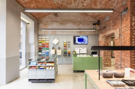 La nueva tienda de Freitag en Milán, un espacio que se basa en su idea de sostenibilidad del medio ambiente