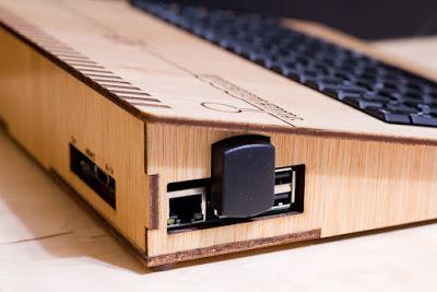 RetroMadrid 2017: Analizamos la Time Machine KB Classic de TOAD. Un 'todo-en-uno' a tener muy en cuenta