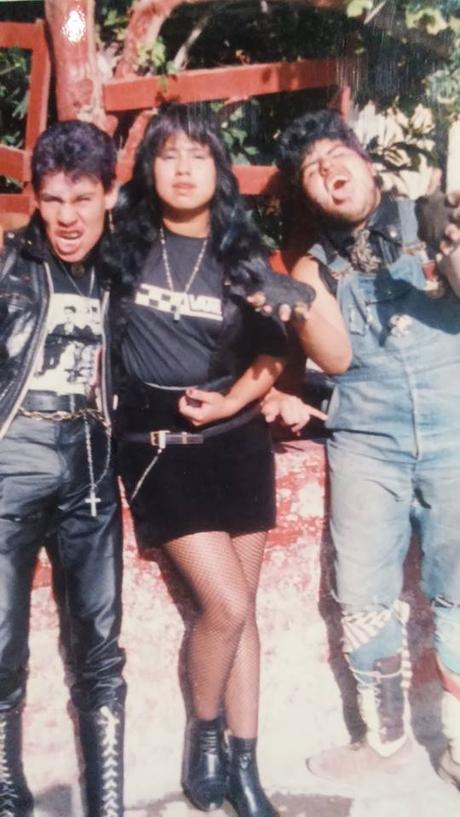 Sumergido en los 80s (una pequeña historia) Por: José Badillo Rodriguez